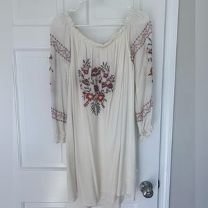 White/floral Xhiliration off the shoulder dress
